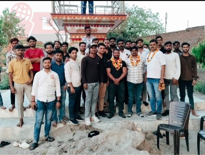 डॉ.अम्बेडकर शोभायात्रा 2025 के हाथरस जिला अध्यक्ष पद पर राहुल कुमार सिंह का चयन 1 WhatsApp Image 2025 04 02 at 11.27.40 AM