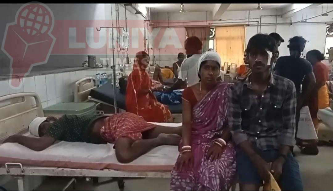 टुण्डी में मामूली विवाद बना खूनी संघर्ष, दो लोग गंभीर रूप से घायल 1 WhatsApp Image 2025 04 04 at 6.56.45 PM 1