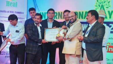 शिक्षा मंत्री द्वारा डॉ. दिनेश बालाच को 'आयुष तेजस अवार्ड 2025' से सम्मानित किया गया 12 Whatsapp image 2025 04 09 at 5.04.45 pm