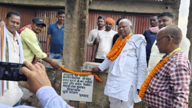 टुण्डी विधायक द्वारा गर्मी को देखते हुए डीप बोरिंग का शिलान्यास कार्य जनता को समर्पित 15 Whatsapp image 2025 04 13 at 7.39.05 pm
