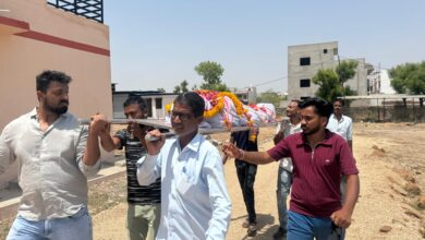 रानी में अज्ञात मृतक का हुआ अंतिम संस्कार, शिनाख्त नहीं होने पर पुलिस ने शव सौंपा हिंदू सेवा समिति को 14 WhatsApp Image 2025 04 29 at 4.52.23 PM