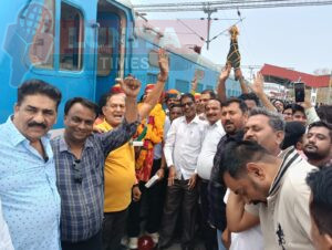 रानी मे जोधपुर पुणे नई ट्रेन का नियमित ठहराव होने पर स्वागत किया 2 IMG 20250504 WA0046