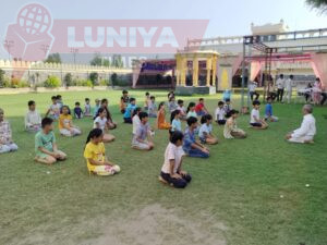 बाल अभिरुचि शिविर में अभिरुचियों का प्रकटीकरण कर अपने व्यक्तित्व में ला रहे निखार 4 IMG 20250524 WA0012