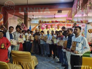 हिन्दी पत्रकारिता दिवस पर नेशनल मीडिया प्रेस क्लब द्वारा पत्रकारों को किया गया सम्मानित 4 IMG 20250531 WA00151