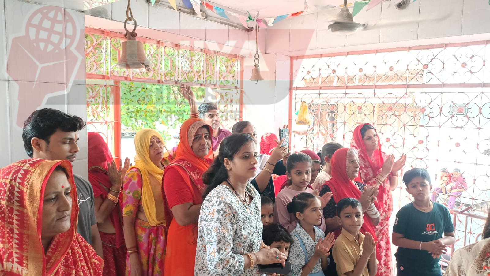 रानी के मैन बाजार शितला चौक मे बाबा रामदेव मंदिर पर चढाई धज्जा 1 IMG 20250531 WA0049
