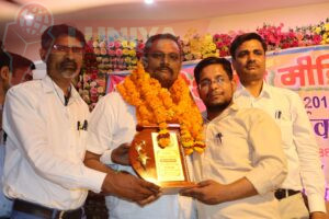 हिन्दी पत्रकारिता दिवस पर नेशनल मीडिया प्रेस क्लब द्वारा पत्रकारों को किया गया सम्मानित 3 IMG 20250531 WA01221