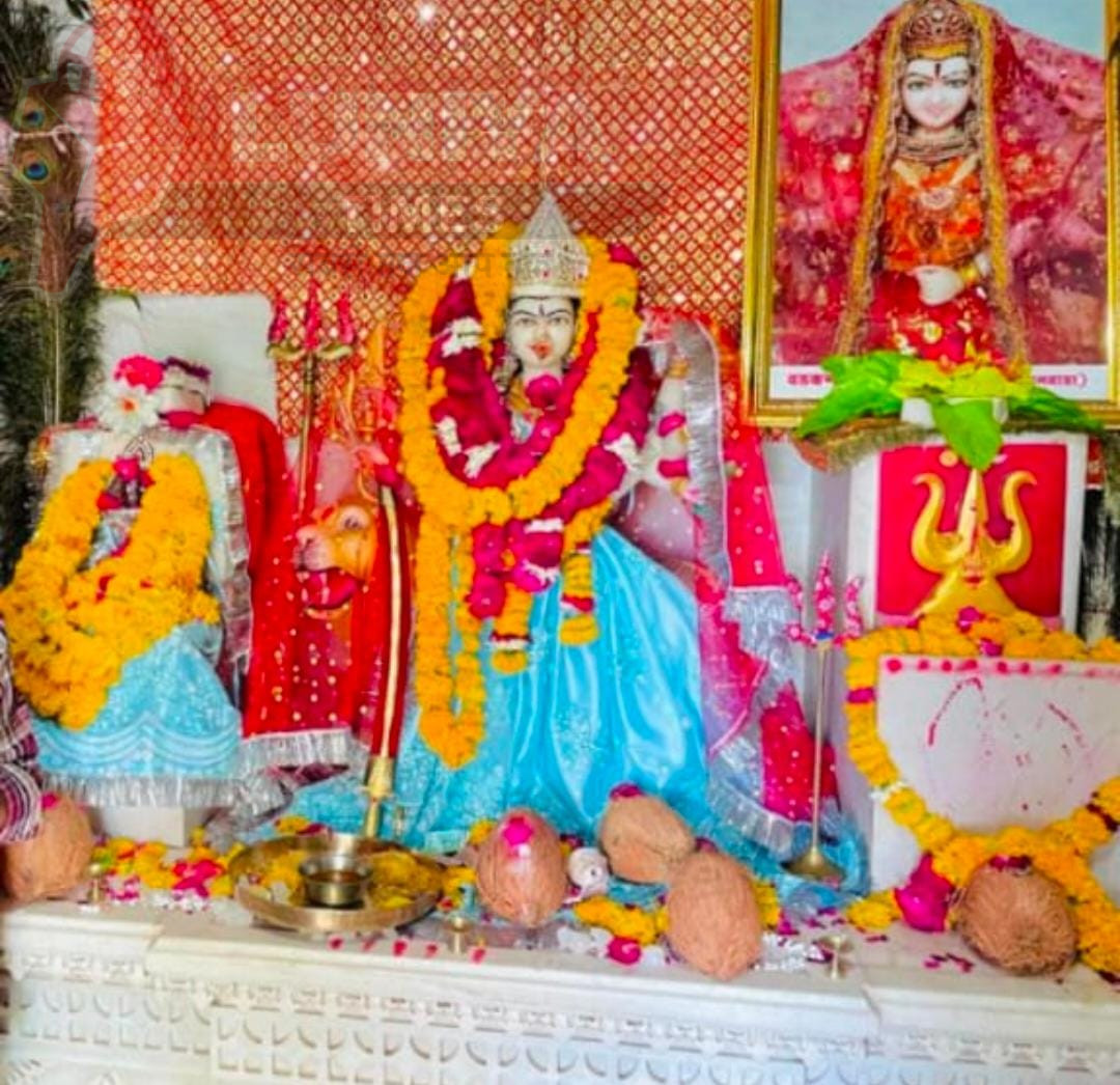 देवासी समाज उलवा परिवार द्वारा नाया सानवाड़ा में कुलदेवी आशापुरा माताजी मंदिर की 7वीं वर्षगांठ महोत्सव का भव्य आयोजन 1 WhatsApp Image 2025 05 01 at 11.04.37 PM