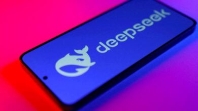 Deepseek Image in Phone with Lighting
