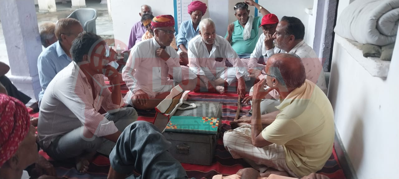 सेन समाज आममेवाड चारो चौकला मातृकुडिया द्वारा धर्मशाला निर्माण में सहयोग राशि देने पर दानदाता का स्वागत 1 IMG 20250627 WA00221