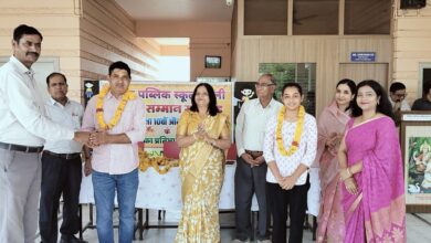 विवेक विद्यालय में प्रतिभाशाली विद्यार्थियों व अभिभावकों का भव्य सम्मान समारोह आयोजित 13 IMG 20250627 WA00322
