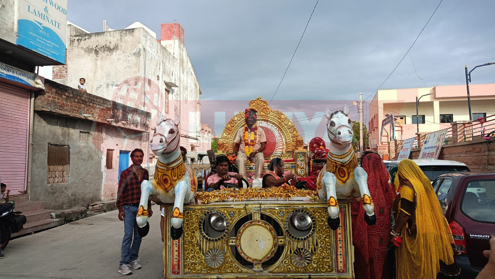 रानी नगरपालिका के सफाई कर्मचारी कालूराम आदिवाल को सेवानिवृत्ति पर सम्मानपूर्वक विदाई, अधिशाषी अधिकारी ने निभाई विशेष भूमिका 1 IMG 20250630 WA0040