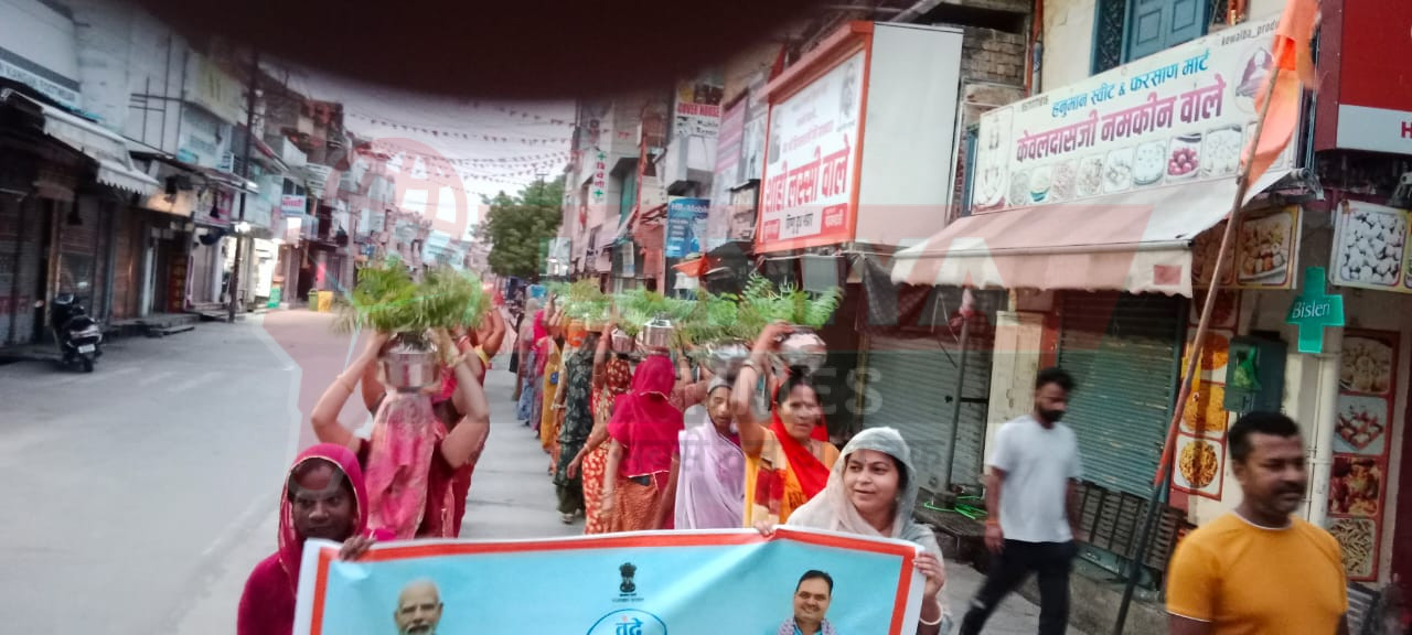 राज्य सरकार के आदेशानुसार रानी नगरपालिका के तत्वधान में रानी में वंदे गंगा जल संरक्षण के तहत विभिन्न कार्यकम के आयोजन हुऐ 1 WhatsApp Image 2025 06 18 at 12.18.33 PM