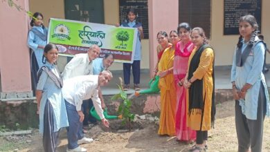 पीएम श्री बालिका विद्यालय में गुरु पूर्णिमा पर हुआ हरियालो राजस्थान अभियान का आगाज 15 IMG 20250711 WA0023