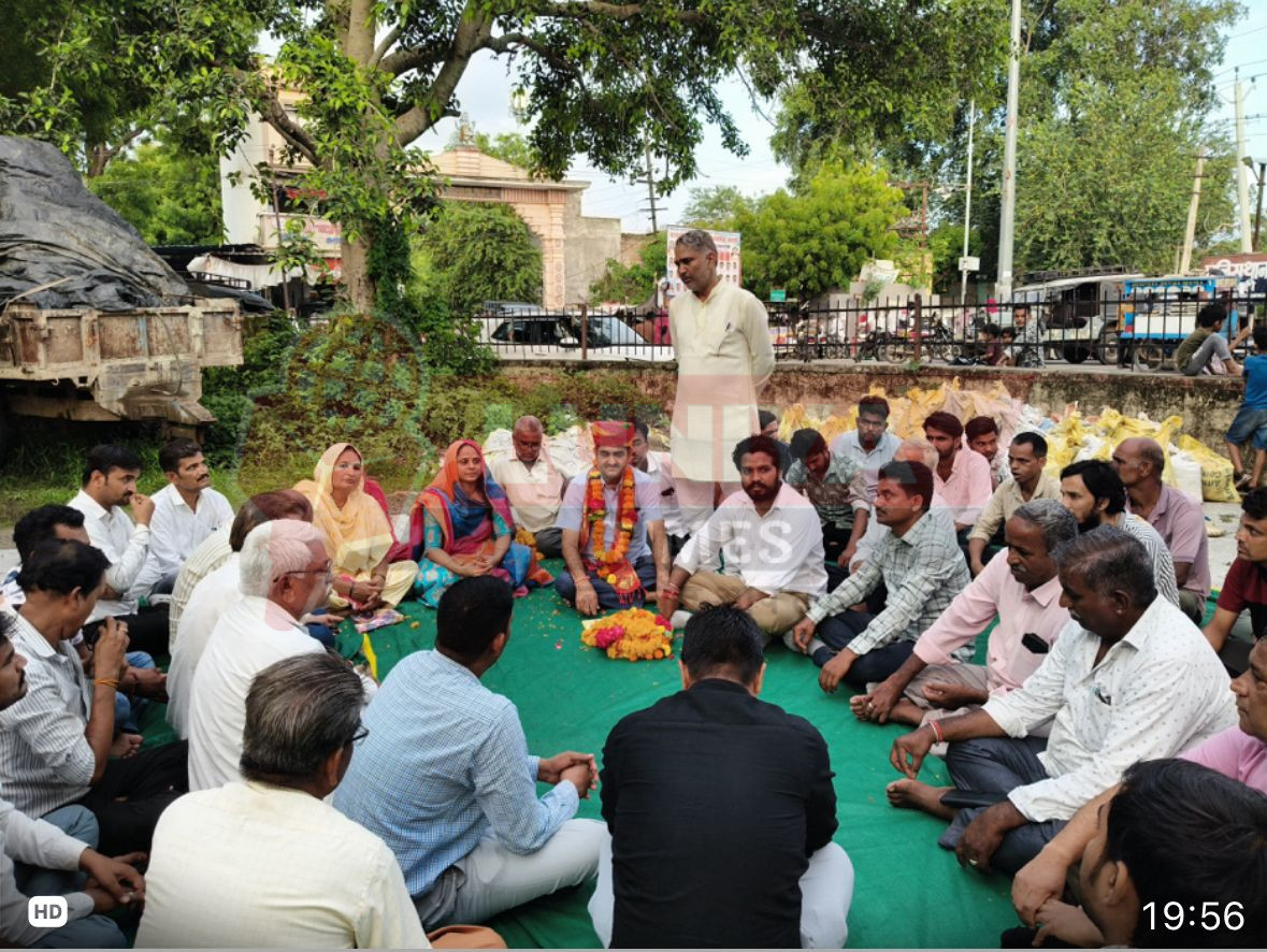 गोविंद व्यास के मनोनयन पर सादड़ी कांग्रेस में उत्सव का माहौल, नेताओं और कार्यकर्ताओं ने किया स्वागत 1 WhatsApp Image 2025 07 02 at 3.46.09 PM