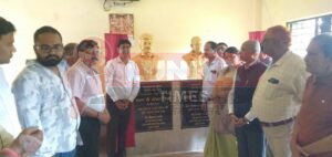 लालमणि वृद्धा सेवा आश्रम के संस्थापक स्वर्गीय मनोरंजन सिंह एवम स्वर्गीय रामजी यादव के मूर्त्ति का 99 ग्रुप ऑफ़ कम्पनी के सीएमडी श्याम पांडे ने किया अनावरण 5 WhatsApp Image 2025 07 14 at 8.42.01 PM