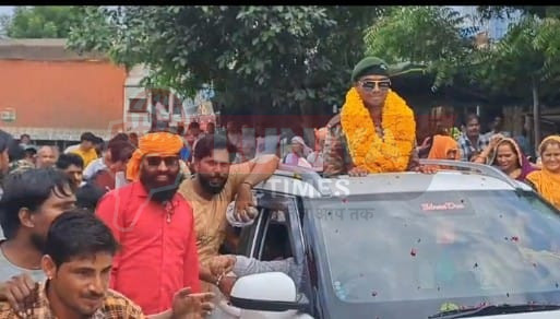 अग्नि वीर बनकर बनेड़ा लौटे कमलेश माली का गांव वालों ने किया भव्य स्वागत, निकाली सैनिक सम्मान शोभा यात्रा 1 WhatsApp Image 2025 07 23 at 18.28.53