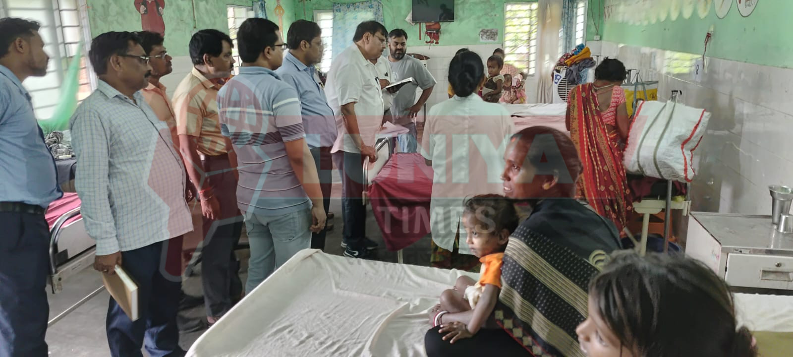 सिविल सर्जन ने किया टुण्डी सीएचसी का औचक निरीक्षण, कई खामियां उजागर 1 WhatsApp Image 2025 07 25 at 17.59.20