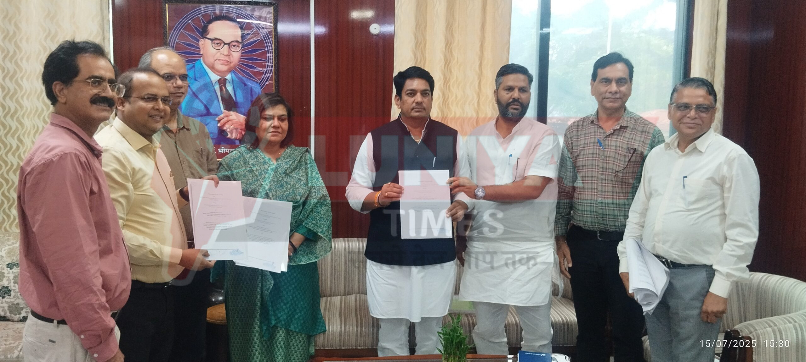 राजस्थान सरकार की बड़ी पहल: सामाजिक न्याय विभाग और एनआईसी के बीच एमओयू साइन, अब एक पोर्टल पर मिलेंगी सभी योजनाओं की जानकारी 1 pic scaled