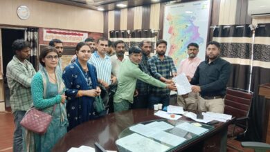 मेवदा का राजकीय उच्च माध्यमिक विद्यालय भवन हुआ गंभीर क्षतिग्रस्त , कभी भी हो सकता बड़ा हादशा 13 IMG 20250801 WA0053