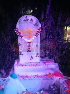 भायंदर में बर्फ से बना शिवलिंग, गणपति, नंदी सहित शिव परिवार की दिव्य झांकी 7 IMG 20250803 WA0017