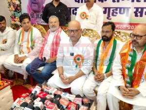 उन्नाव पहुंचे कांग्रेस प्रदेश अध्यक्ष अजय राय; BJP सरकार पर लगाए आरोप; कहा- संवैधानिक संस्थाओं को किया हाईजैक 2 IMG 20250804 WA0013
