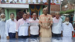 पत्रकार हामिद हुसैन के आवास पर कार्यालय का उद्घाटन दो विधायक ने फीता काटा 2 IMG 20250817 WA0046