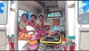 पूर्वी टुंडी के सिंगरायडीह और आसपास के गांवों में डायरिया का प्रकोप जारी 5 IMG 20250829 WA0040