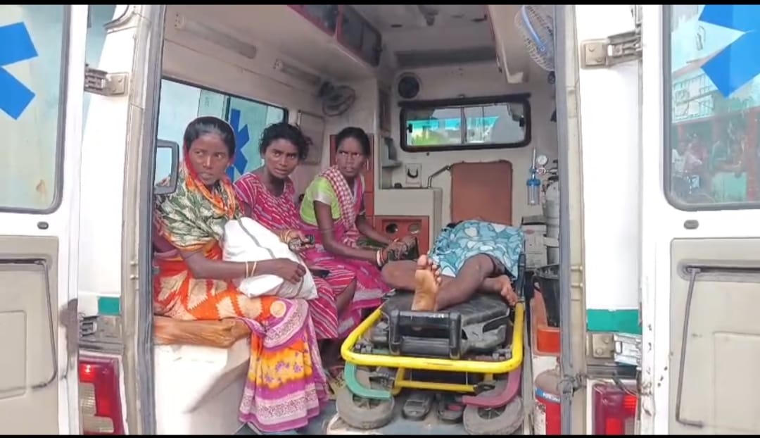 पूर्वी टुंडी के सिंगरायडीह और आसपास के गांवों में डायरिया का प्रकोप जारी 1 IMG 20250829 WA0040