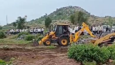 खबर का असर - आरणी में गो माता को मिला न्याय, प्रशासन ने सुनी पुकार — धरना-भूख हड़ताल समाप्त, अल्पेश के खून-पत्र और नारायण-अमित की तपस्या से मिली जीत 12 IMG 20250830 WA0006