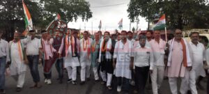 संगठन सृजन के तहत कांग्रेस जिलाध्यक्ष संतोष सिंह के नेतृत्व में टुंडी प्रखण्ड अंर्तगत दो दिवसीय पंचायत स्तरीय लगाएंगे चौपाल 5 WhatsApp Image 2025 08 03 at 16.25.17