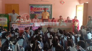 पीएम श्री बालिका विद्यालय में साइबर सुरक्षा कार्यशाला में बालिकाओं ने सीखें साइबर सुरक्षा के टिप्स 2 WhatsApp Image 2025 08 06 at 16.21.22 3