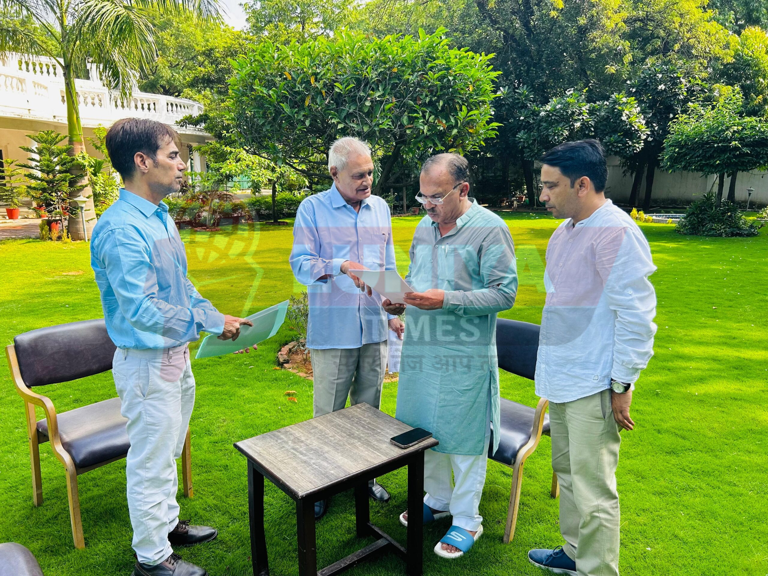 शिक्षक संघ (सियाराम) के पदाधिकारियों ने विधानसभा अध्यक्ष देवनानी से की भेंट, 26 सूत्रीय मांग पत्र सौंपा 1 WhatsApp Image 2025 08 17 at 17.11.30 scaled
