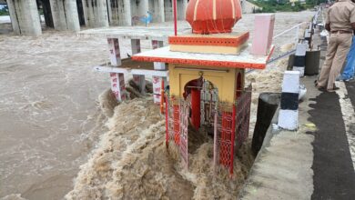 रानी देर रात से हो रही मूसलाधार भारी बारीश से जन जीवन अस्त-व्यस्त हो गया 10 IMG 20250906 WA0058