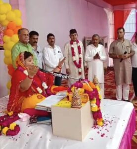 रानी के गणपति मंदिर आश्रम में चल रही भागवत कथा में क्षेत्रीय विधायक केसाराम चौधरी ने अपनी उपस्थिति दी 2 IMG 20250918 WA0038