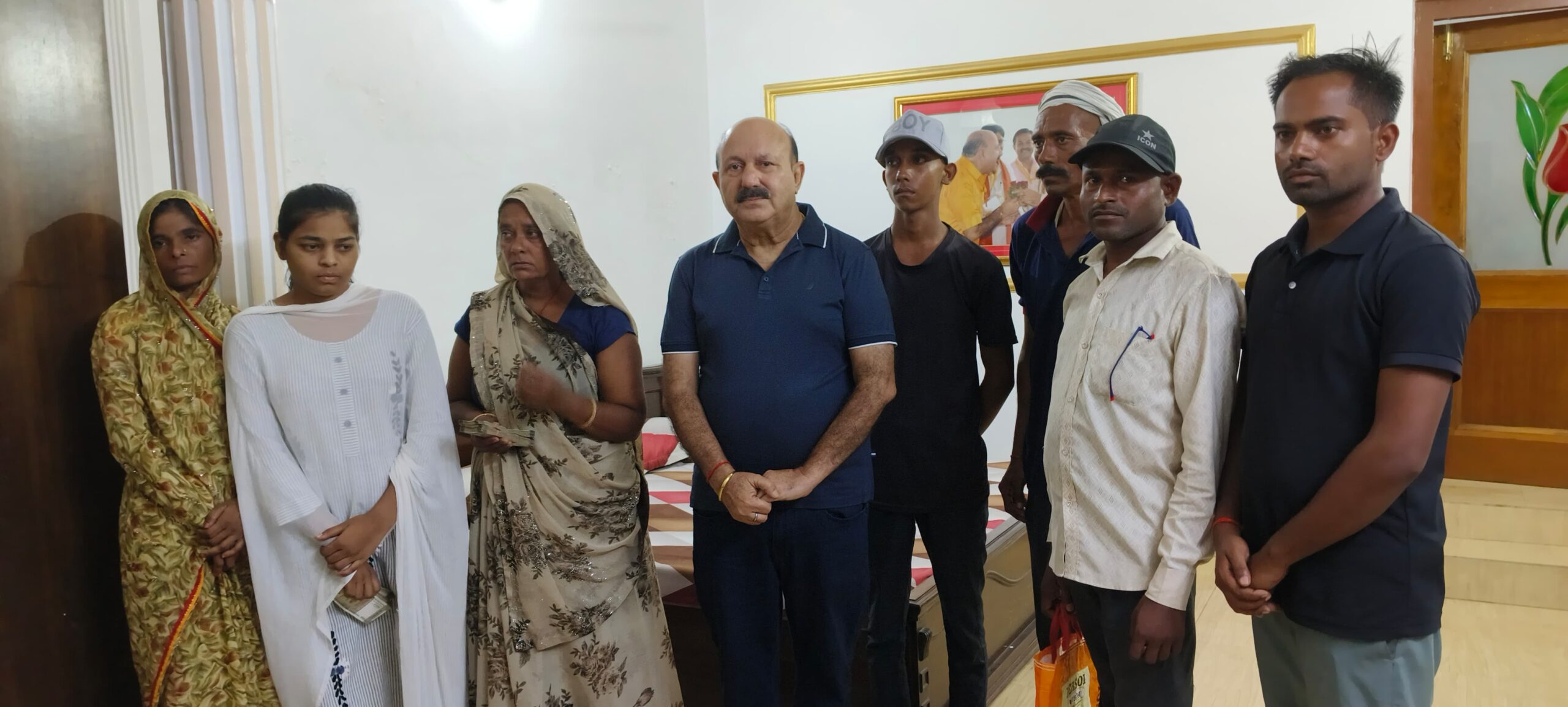 विधायक रोमी साहनी ने मृतकों के परिवारों को दिलाई आर्थिक मदद 1 IMG 20250919 WA0018 scaled