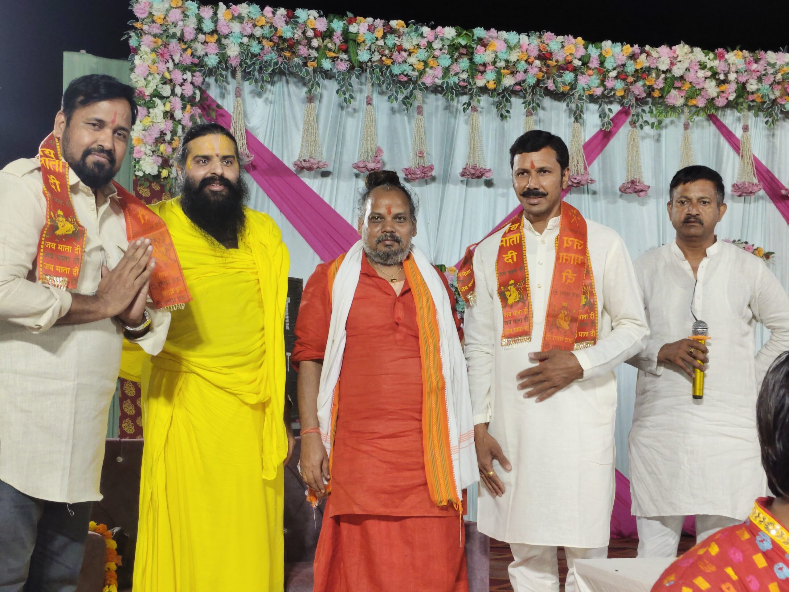 2 अक्टूबर तक चलने वाला भव्य विशाल धार्मिक आयोजन में धर्म प्रेमी बंधुओं माताओं बहनों की भीड़ उमड़ी 1 IMG 20250927 WA0008 scaled