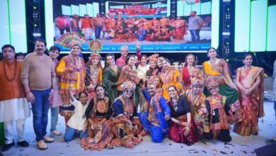 लोटस नवरात्री उत्सव 2025. सिजन 6 मे फिल्मी सितारो का जमावङा लोटस ग्राउंड 12 IMG 20250928 WA0001