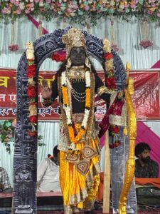 प्रभु श्री राम, कृष्ण भगवान ,हनुमान जी की विभिन्न लीलाओं को देखने उमड़ी भीड़ 4 IMG 20250928 WA0086