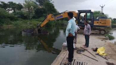 मेजा फीडर नहर का मरम्मत कार्य जारी जल्द पानी लबालब होगी नहर, मेजा बांध का गेज बढ़ेगा 13 IMG 20250929 WA0005