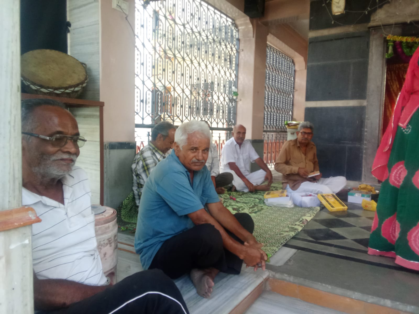 महाकवि चंद बरदाई जयंती महाकाली मंदिर सेवाड़ी में हर्षोल्लासपूर्वक मनाई गई 1 IMG 20250930 WA0067