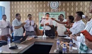 टुण्डी प्रखंड सभागार में उन्नति सूचकांक पखवारा का आयोजन कमारडीह मुखिया हुए सम्मानित 5 WhatsApp Image 2025 09 01 at 16.45.31