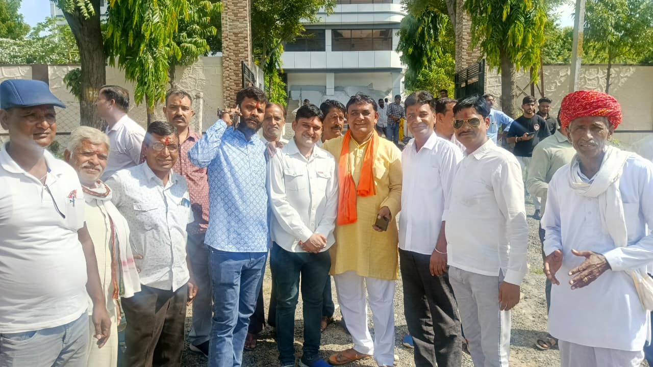 विधायक सांखला के नेतृत्व मे भाजपा कार्यकर्त्ता धार्मिक यात्रा पर हुई रवाना। 1 WhatsApp Image 2025 09 12 at 22.48.45