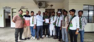 AIMIM प्रतिनिधिमंडल ने उपजिलाधिकारी को सौंपा ज्ञापन, प्रदेश अध्यक्ष शौकत अली की सुरक्षा की मांग की। 3 WhatsApp Image 2025 09 17 at 17.54.09