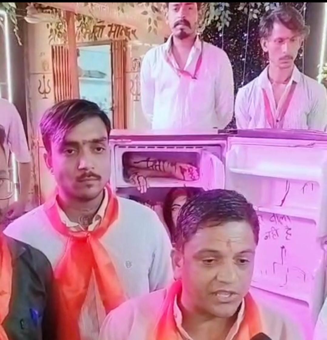 जीण माता नवयुवक मंडल द्वारा गरबा महोत्सव बड़े धूमधाम से मनाया जा रहा 1 WhatsApp Image 2025 09 29 at 15.01.38