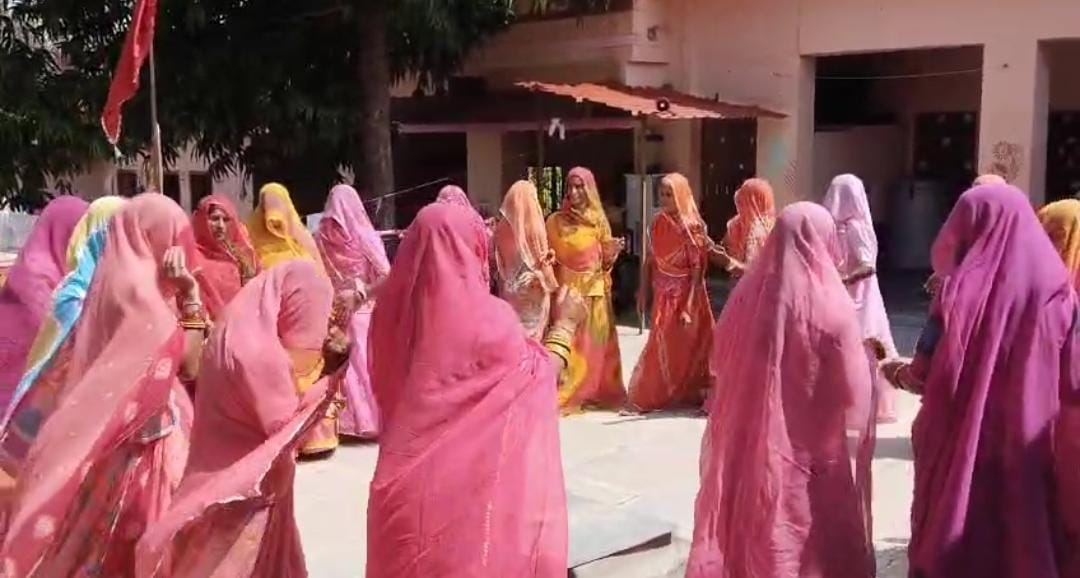 डेड़ेसी माताजी मंदिर में दीपावली पर्व पर भक्ति और उल्लास का माहौल 1 IMG 20251006 WA0105