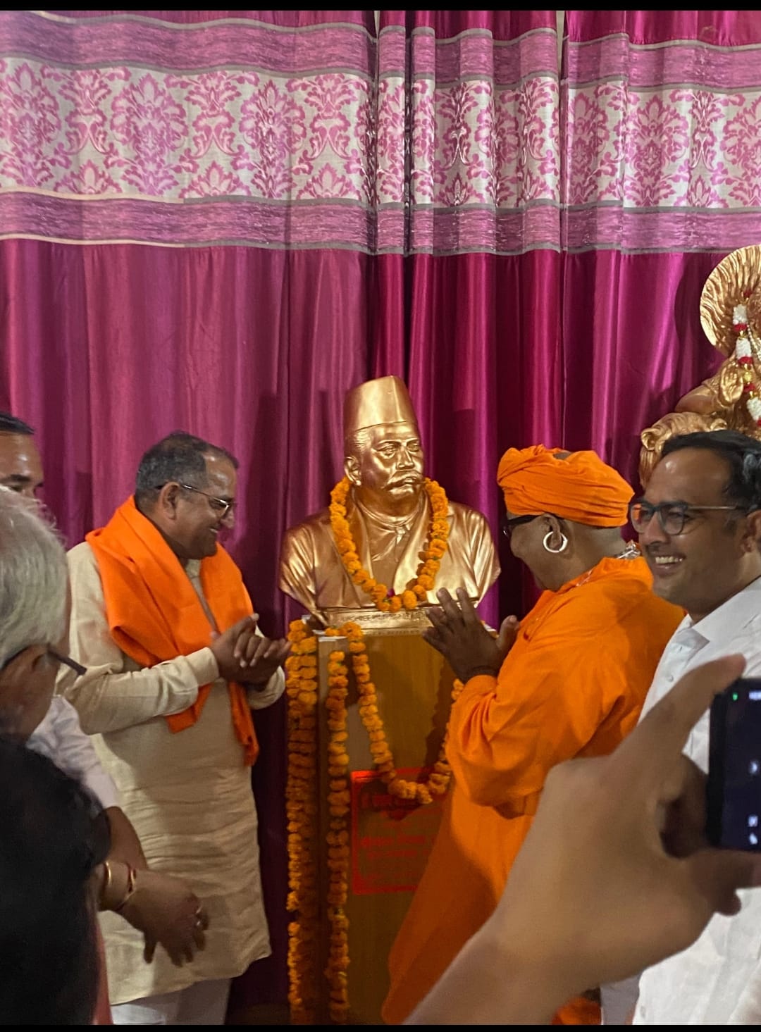 राष्ट्रनिर्माण संकल्प के साथ क्षेत्र प्रचारक निंबा राम पहुंचे भारतमाता आश्रम, किया डॉ. हेडगेवार की प्रतिमा का लोकार्पण 1 IMG 20251018 WA0003