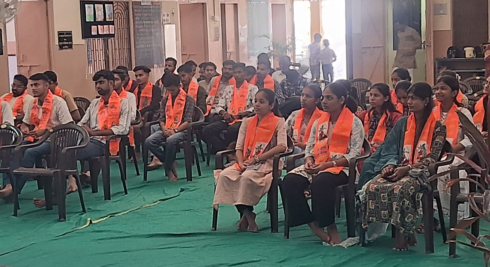 सादड़ी के विद्या भारती विद्यालय में पूर्व छात्र स्नेह मिलन कार्यक्रम संपन्न 1 IMG 20251025 WA0014