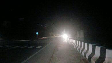 हाईवे 758 नेशनल हाइवे पर रोड लाइटें बंद, राहगीर एवं वाहन चालक हो रहे हैं परेशान 14 WhatsApp Image 2025 10 01 at 15.31.54