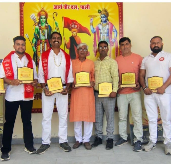वरिष्ठ पत्रकार घेवरचन्द आर्य के 65वें अवतरण दिवस पर हुआ सम्मान समारोह 1 WhatsApp Image 2025 10 04 at 09.56.06 1