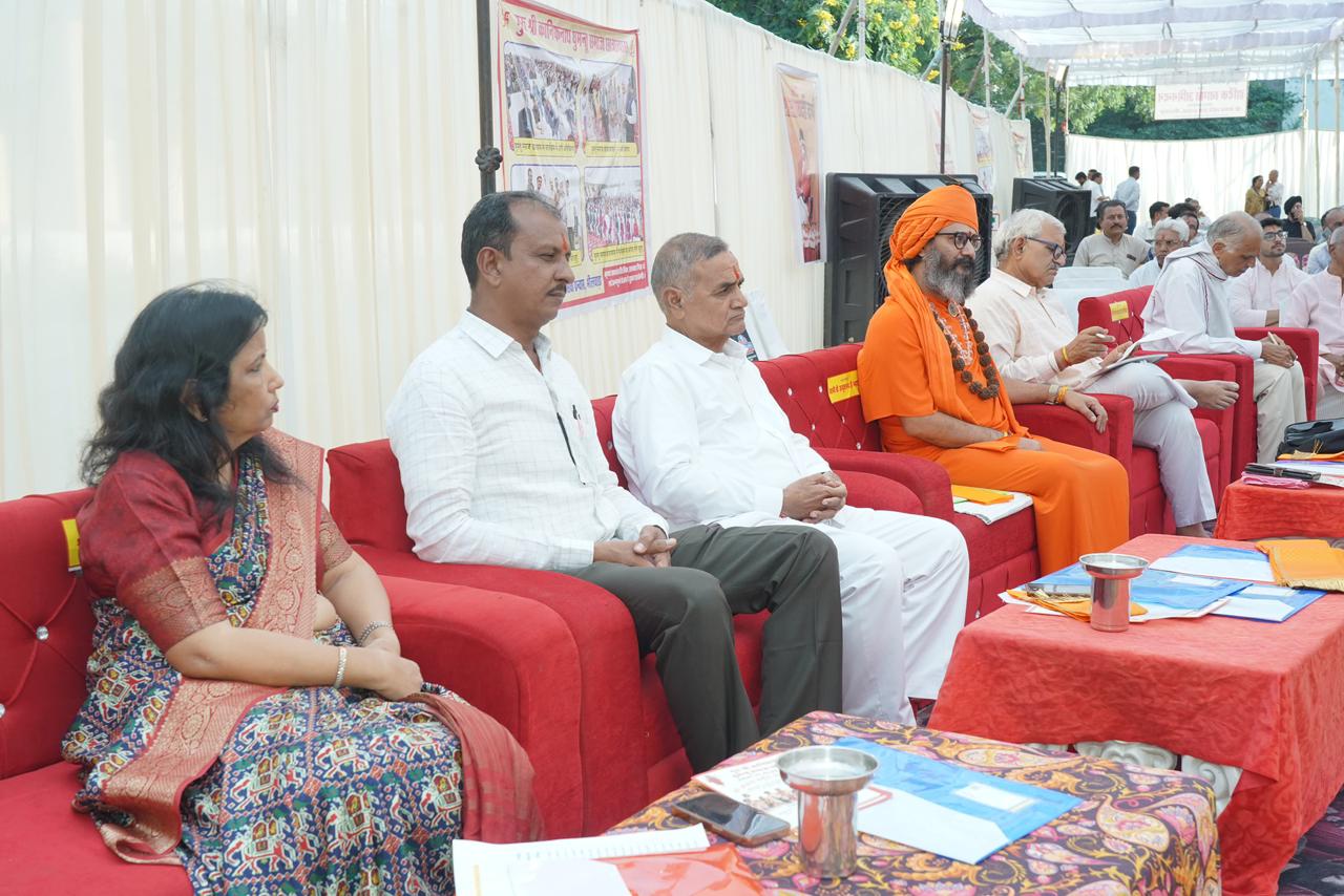 “अरुणोदय-2025” वार्षिकोत्सव में निखरी प्रतिभा और संस्कार की झलक 1 WhatsApp Image 2025 10 15 at 18.04.45